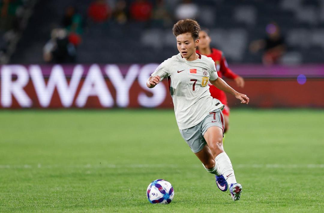 crownsports-进球后为啥掩面？王霜：快被自己“蠢哭了”